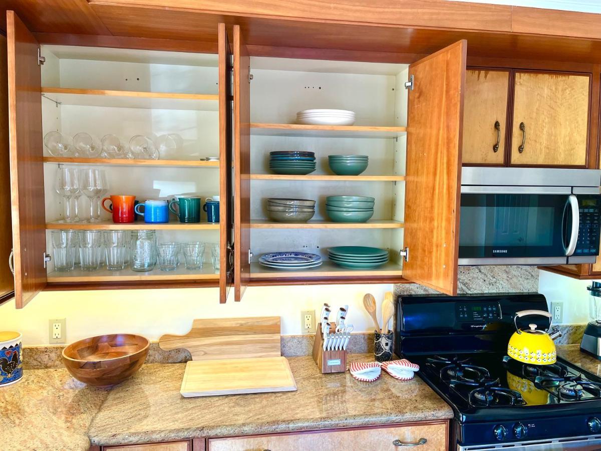 Spacious Renovated Petaluma Home- Pool Table, Fire Pit, Parking Bagian luar foto