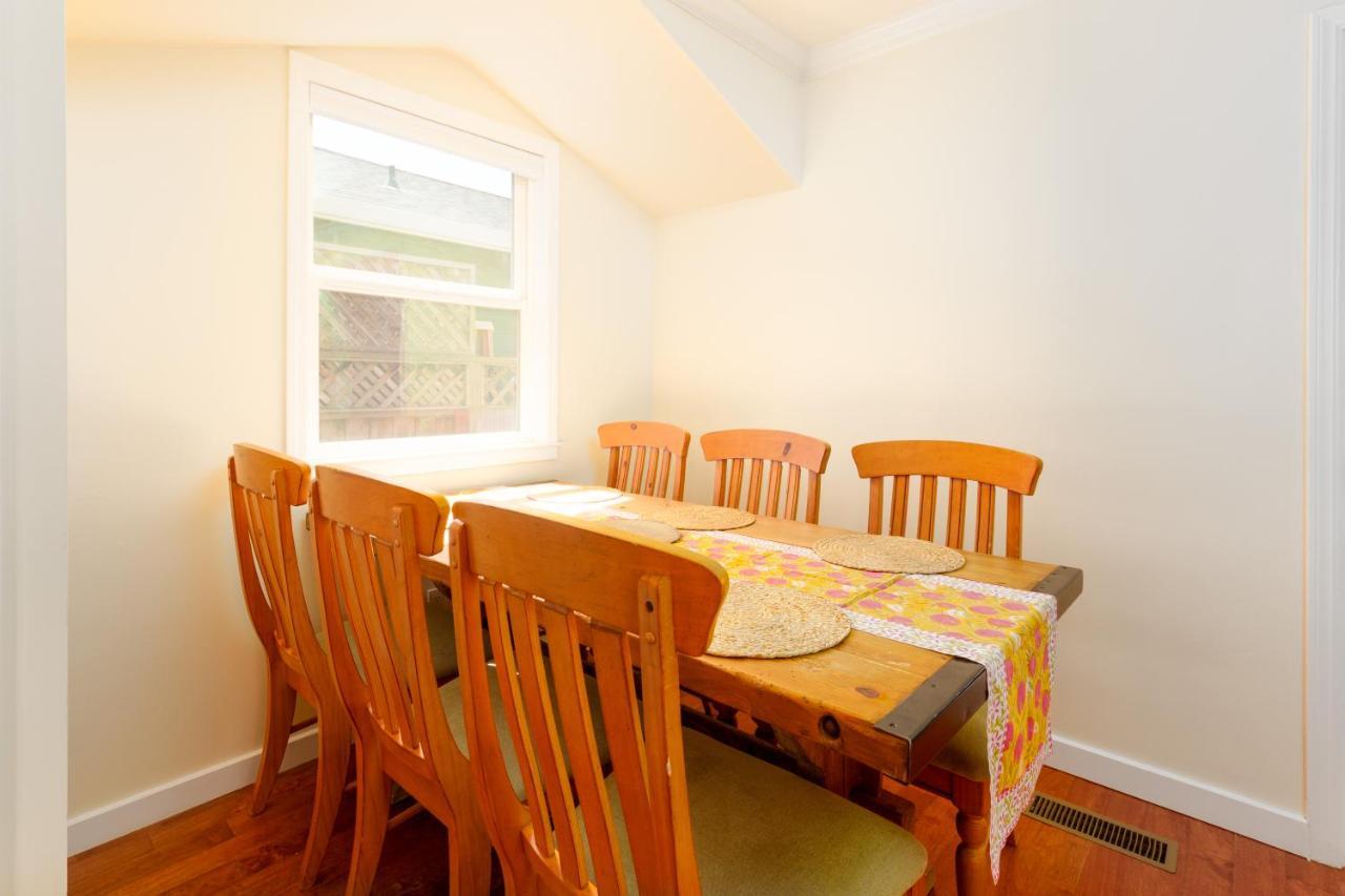 Spacious Renovated Petaluma Home- Pool Table, Fire Pit, Parking Bagian luar foto
