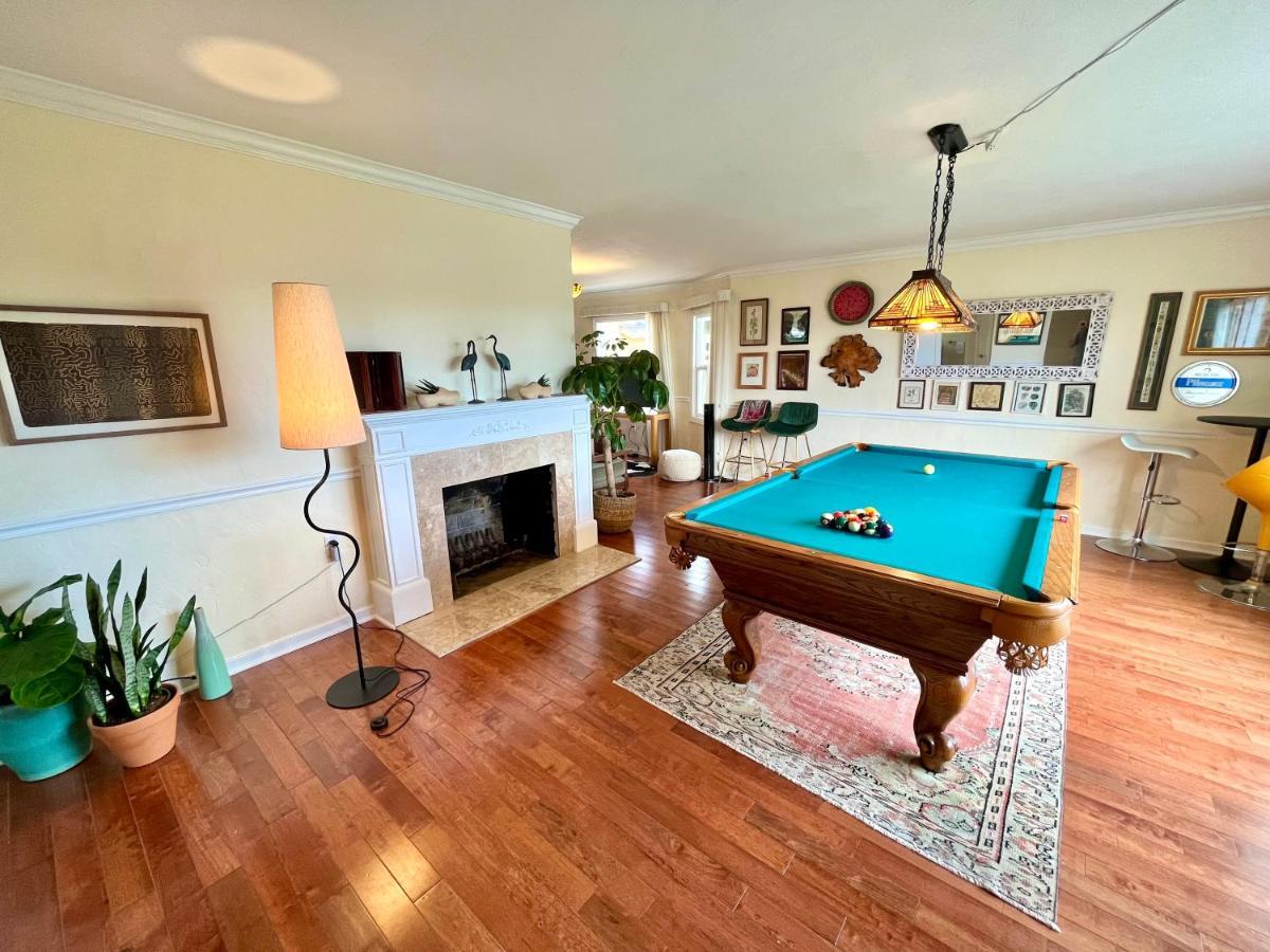 Spacious Renovated Petaluma Home- Pool Table, Fire Pit, Parking Bagian luar foto